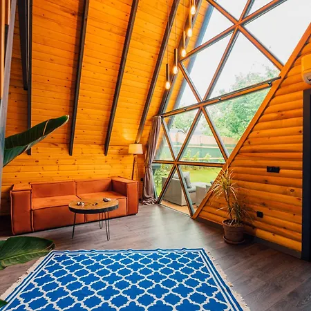 Dark Semesterbostad *